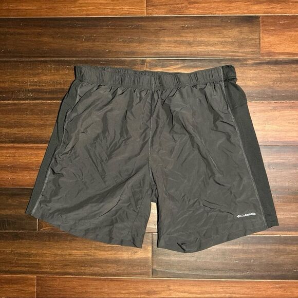 Columbia Men Shorts - Picture 1 of 4